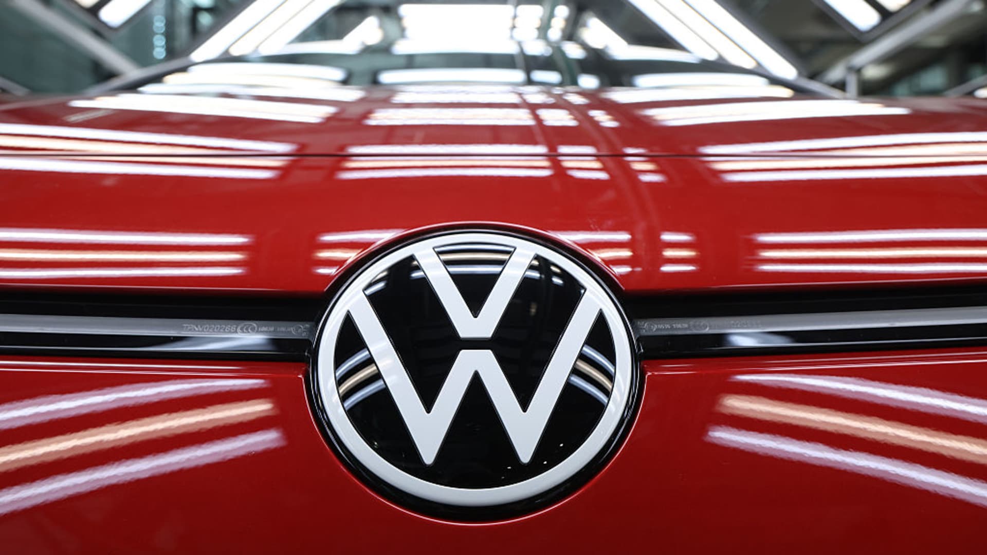Volkswagen posts 29% drop in second-quarter revenue as tariffs hit exhausting