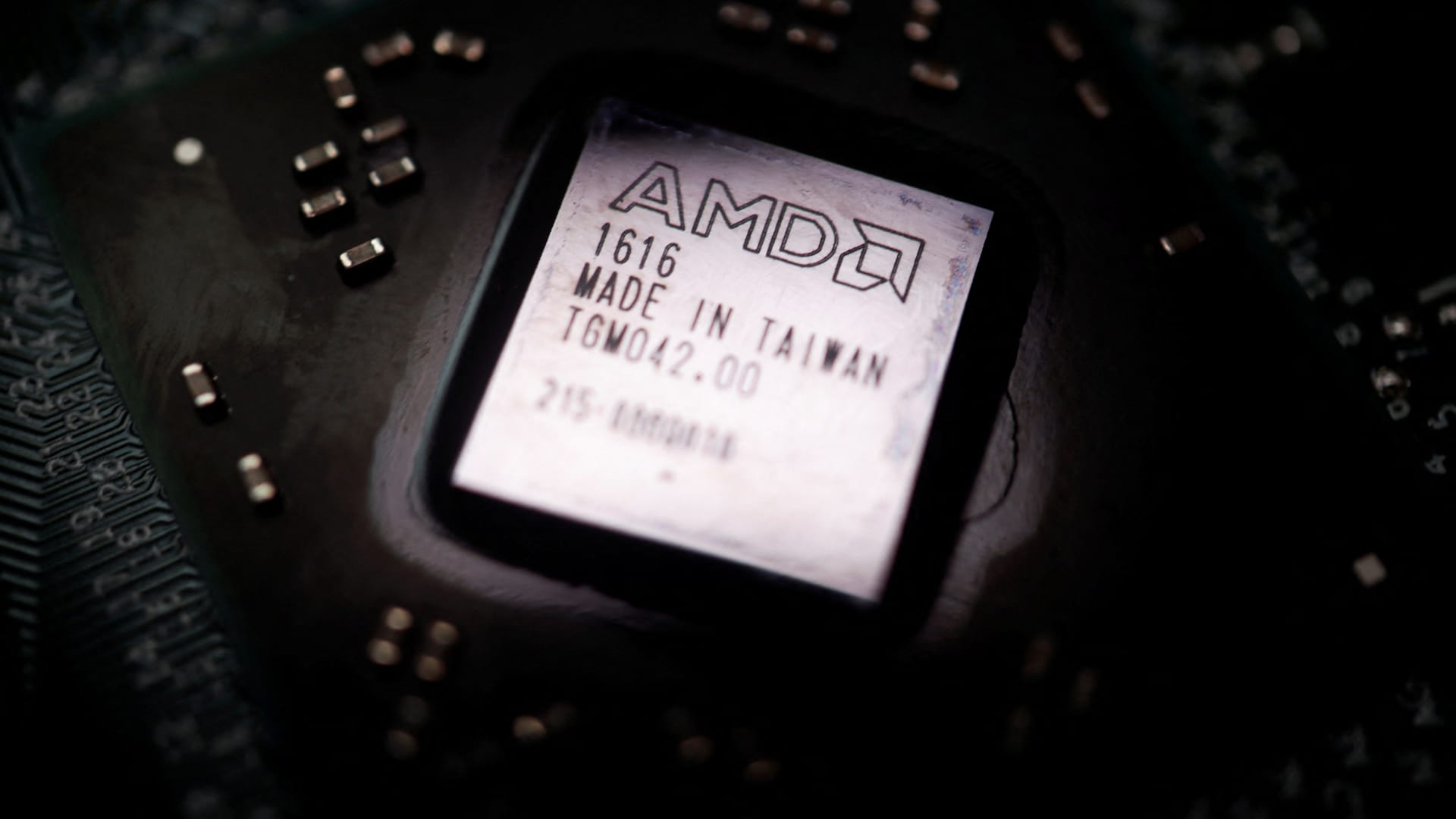 Nvidia AMD 15% of China chip gross sales revenues to U.S. FT reviews